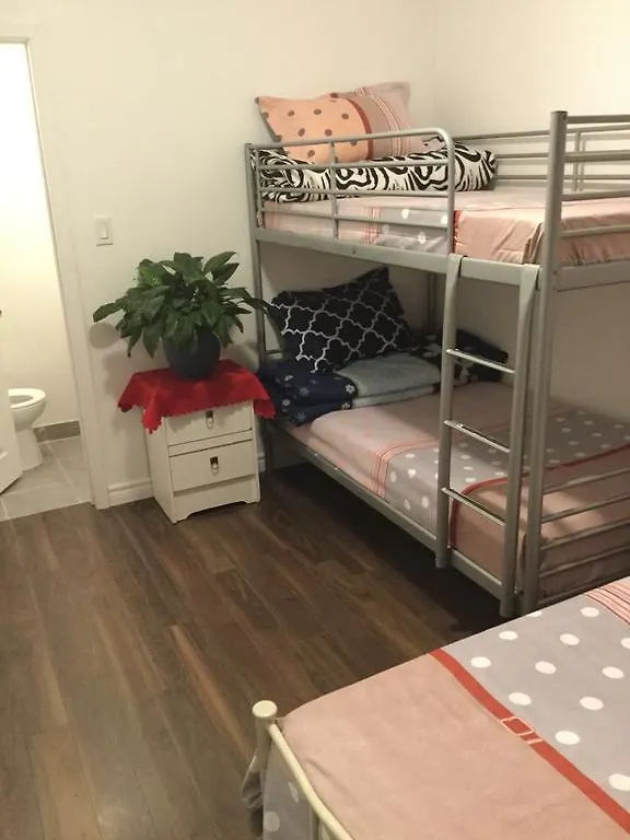 Chinatown Family House Guest House Toronto Canada