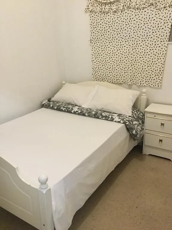 Chinatown Family House Guest House Toronto
